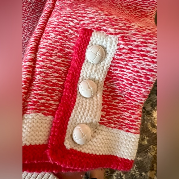 GAP Orange button down sweater with white trim. NWT - Picture 4 of 5